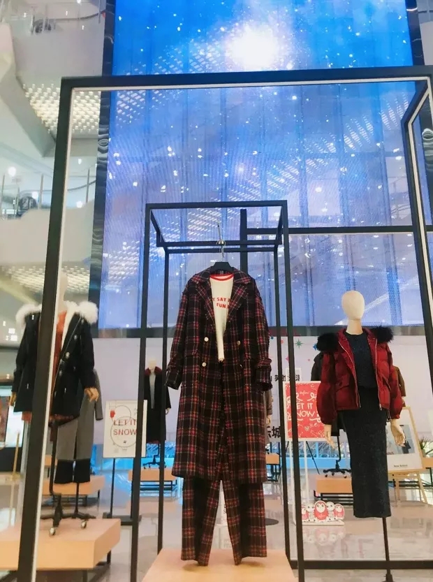 這面3層樓高的壹品玉屏，帶火這座16萬㎡購物中心的線下營銷 7.webp.jpg